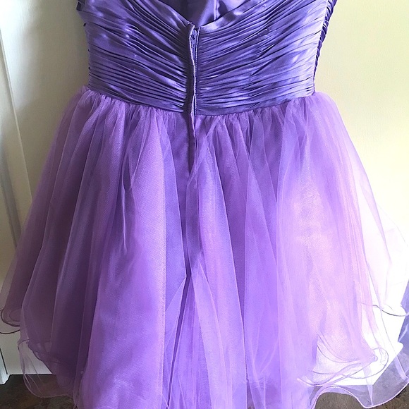 EUC SHERRI HILL BEAUTIFUL/GLAM PURPLE DRESS!!💕💕 - Picture 6 of 8
